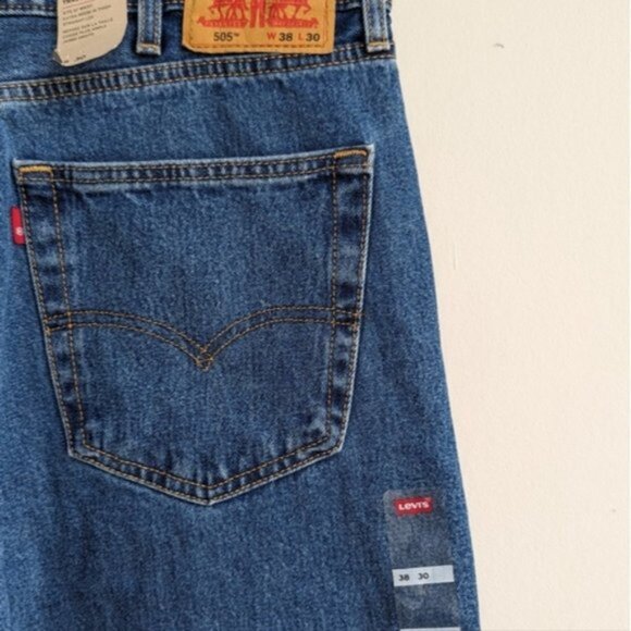 NWT Levi's 505 Regular Fit Jeans - Picture 3 of 6